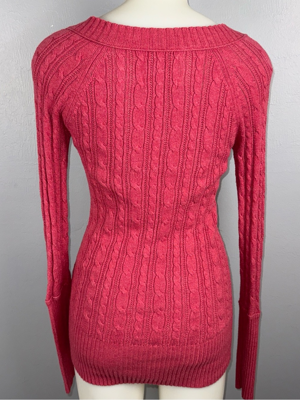 American Eagle Outfitters Sweater Women’s M Pink Cable Knit V-Neck Retro Y2K - Picture 4 of 10
